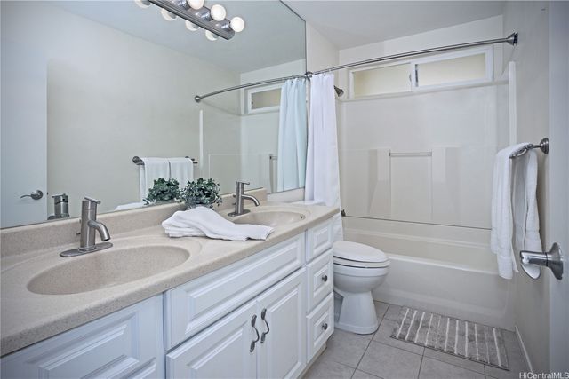 6977 Niumalu Loop, Honolulu, HI 96825