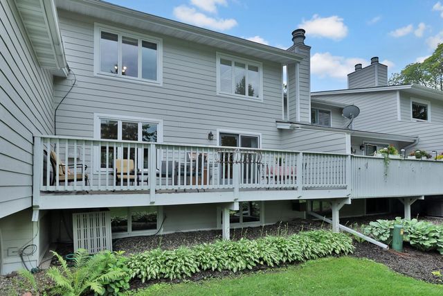 8264 Kingslee Road, Bloomington, MN 55438