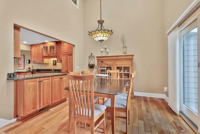 8264 Kingslee Road, Bloomington, MN 55438