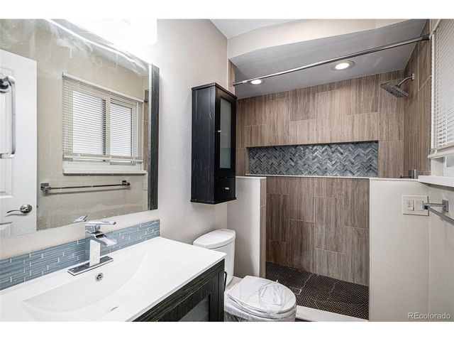 3038 S Xenia Ct, Denver, CO 80231