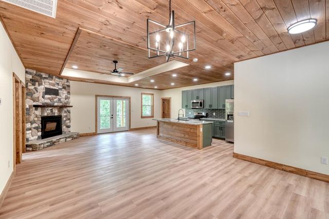 460 River Mountain Road, Murphy, NC 28906