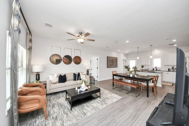7711 Longmire Road 2, Conroe, TX 77304