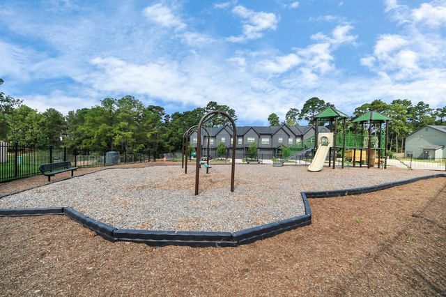 7711 Longmire Road 2, Conroe, TX 77304