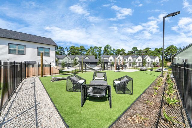 7711 Longmire Road 2, Conroe, TX 77304