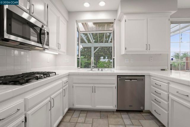 4860 Massive Peak Way, Antioch, CA 94531