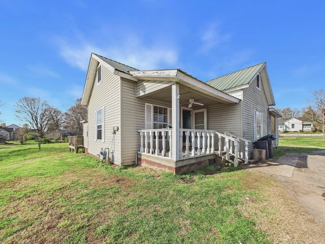 605 Bennett Street, Sweetwater, TN 37874