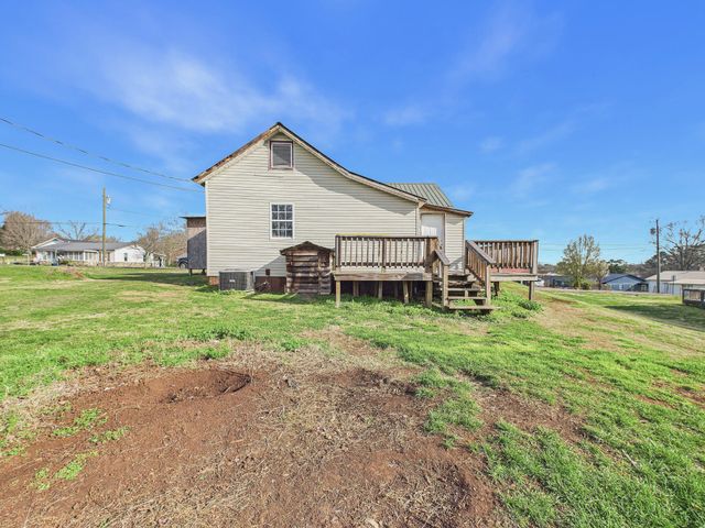 605 Bennett Street, Sweetwater, TN 37874