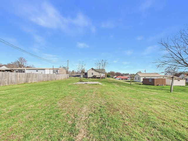 605 Bennett Street, Sweetwater, TN 37874