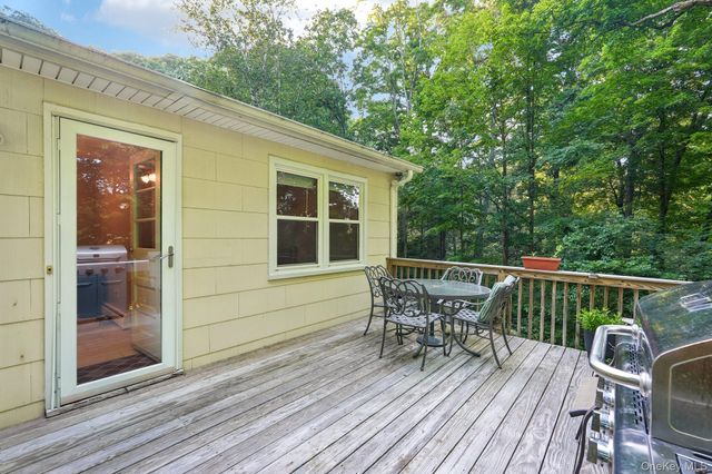 37 Nursery Road, Tuxedo Park, NY 10987