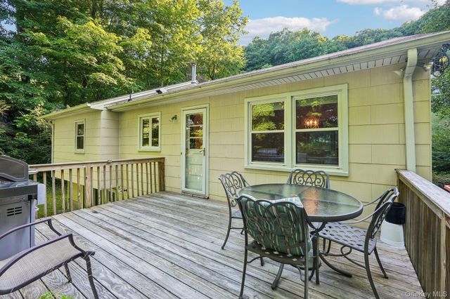 37 Nursery Road, Tuxedo Park, NY 10987