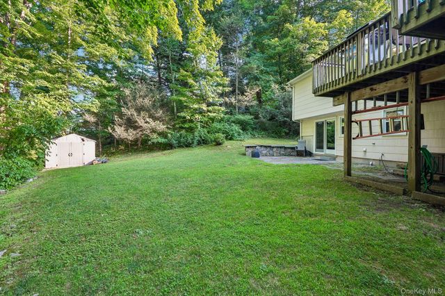 37 Nursery Road, Tuxedo Park, NY 10987