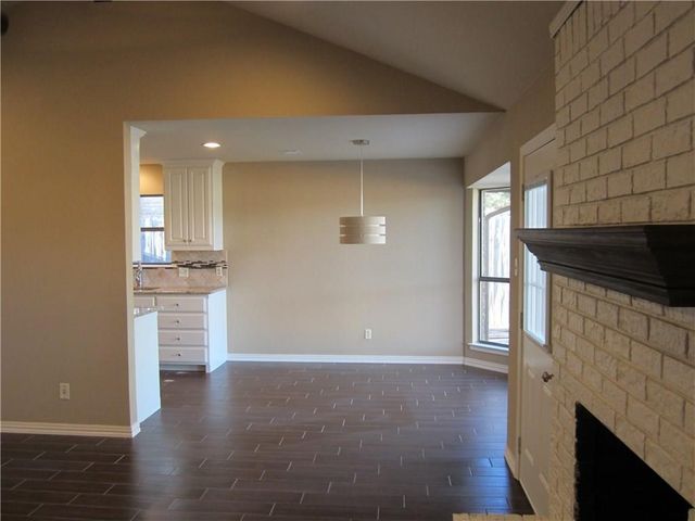 209 Ginger Lane, Euless, TX 76039