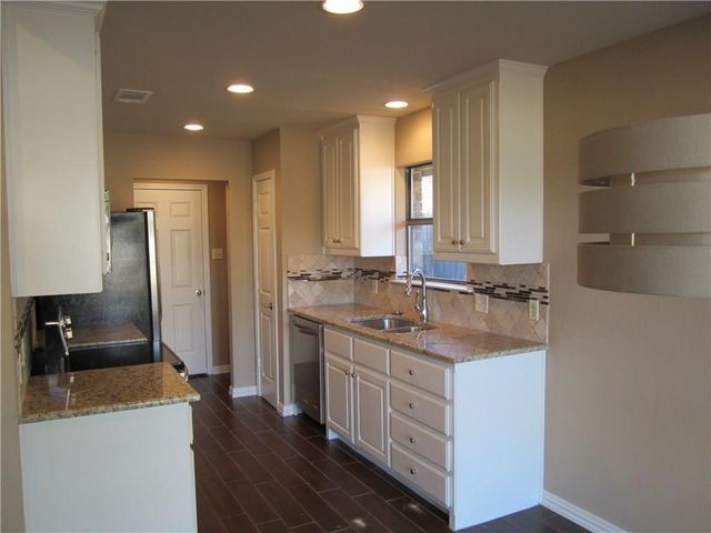 209 Ginger Lane, Euless, TX 76039