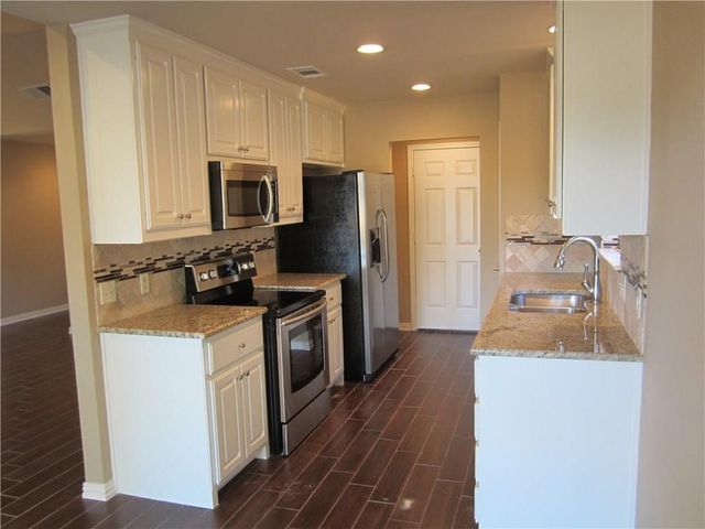 209 Ginger Lane, Euless, TX 76039