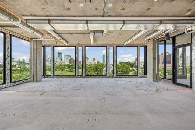 301 Kenwood Parkway 601, Minneapolis, MN 55403