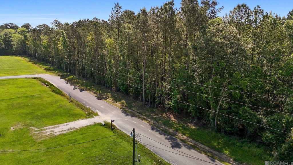 Zara Sage Rd, Walker, LA 70785