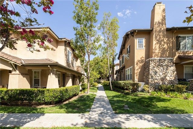 66 Garrison Loop, Ladera Ranch, CA 92694