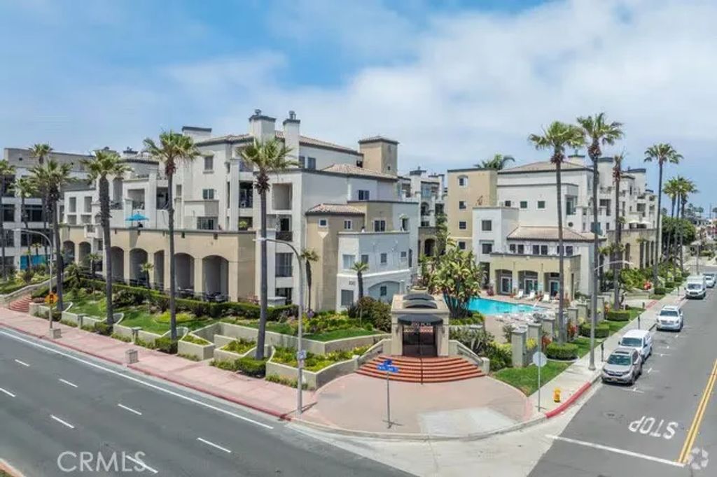 200 Pacific Coast Highway 149, Huntington Beach, CA 92648