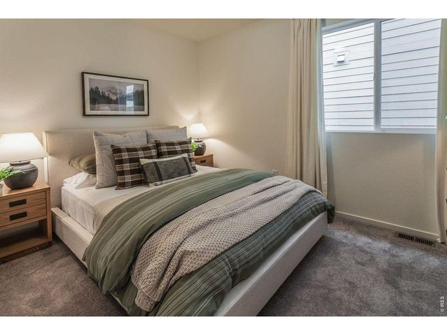 812 Galloway Dr, Johnstown, CO 80534
