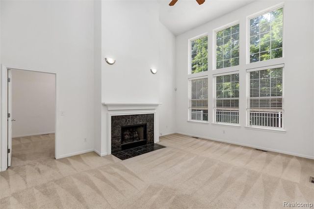 1341 Hollins Hall Lane, Troy, MI 48085