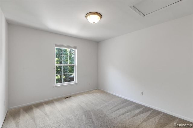 1341 Hollins Hall Lane, Troy, MI 48085
