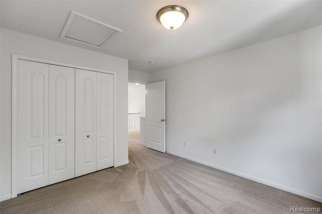 1341 Hollins Hall Lane, Troy, MI 48085