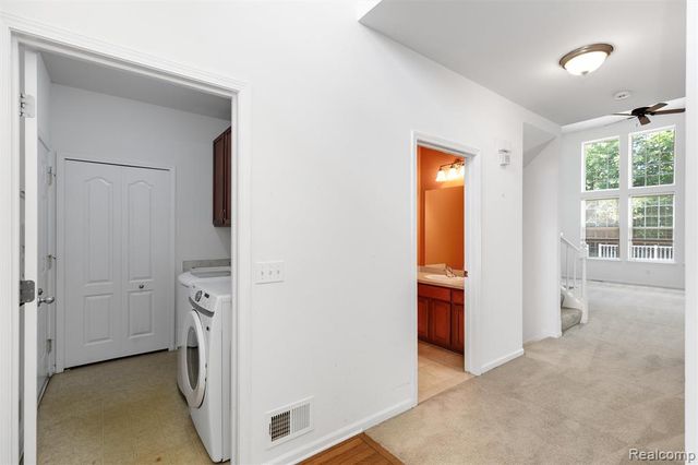 1341 Hollins Hall Lane, Troy, MI 48085