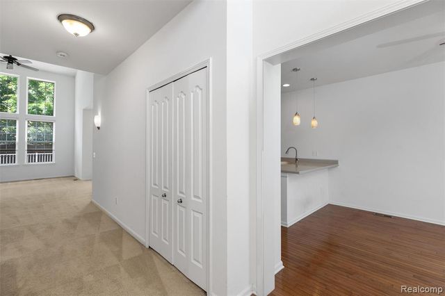 1341 Hollins Hall Lane, Troy, MI 48085