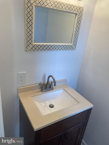 61 GENERAL GREENE AVE, Trenton, NJ 08618