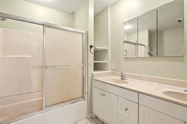 2616 HACIENDA DRIVE, Lorida, FL 33857