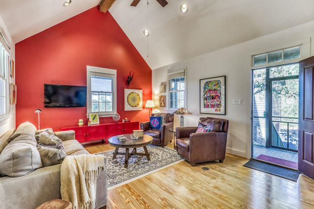 1745 Schoenberg Road, Carmine, TX 78932