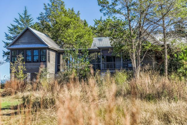 1745 Schoenberg Road, Carmine, TX 78932