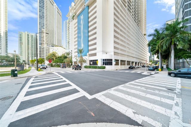 1155 Brickell Bay Dr 2501, Miami, FL 33131