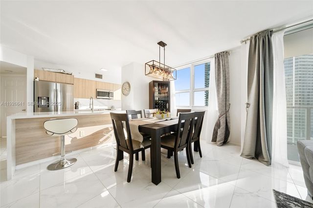 1155 Brickell Bay Dr 2501, Miami, FL 33131