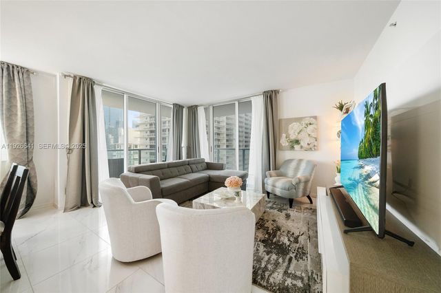 1155 Brickell Bay Dr 2501, Miami, FL 33131