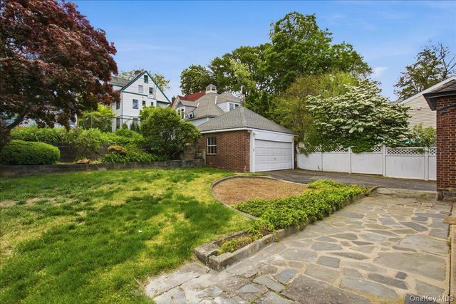 57 Ashton Road, Yonkers, NY 10705