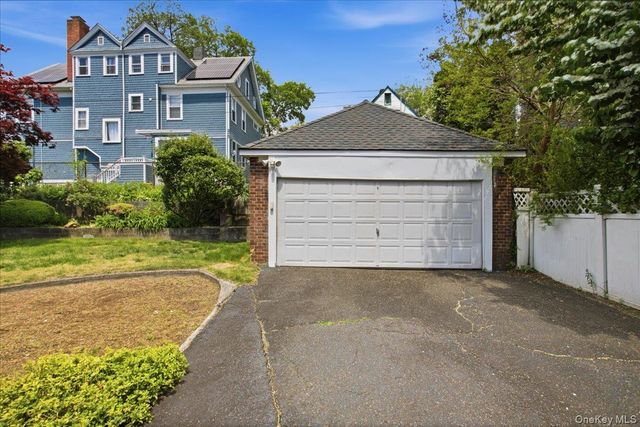 57 Ashton Road, Yonkers, NY 10705
