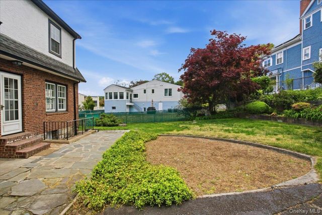 57 Ashton Road, Yonkers, NY 10705