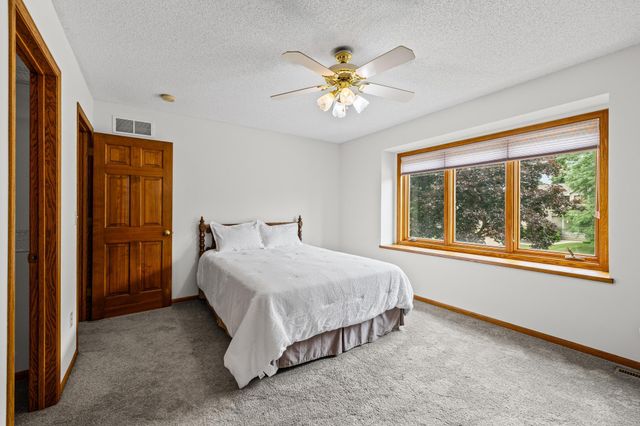 8925 Ashley Terrace, Brooklyn Park, MN 55443