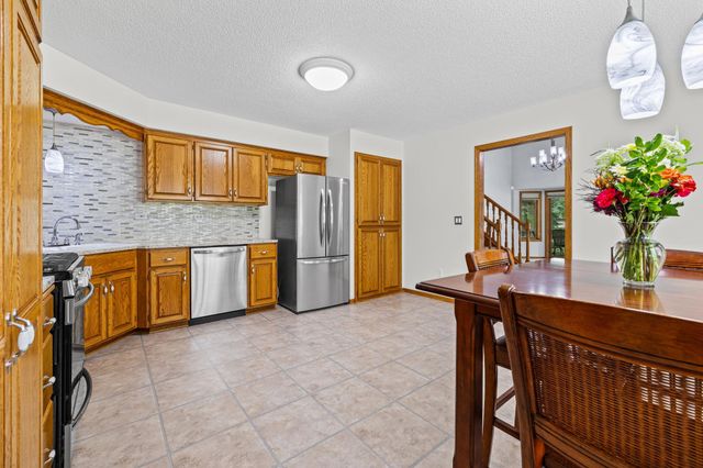 8925 Ashley Terrace, Brooklyn Park, MN 55443