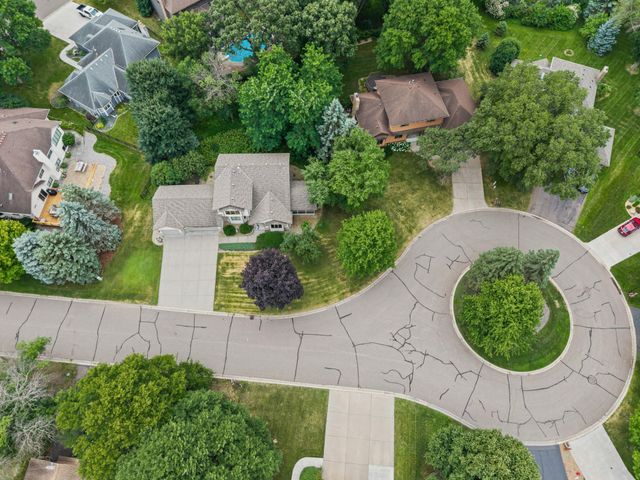 8925 Ashley Terrace, Brooklyn Park, MN 55443
