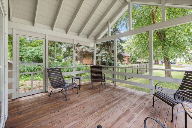8925 Ashley Terrace, Brooklyn Park, MN 55443