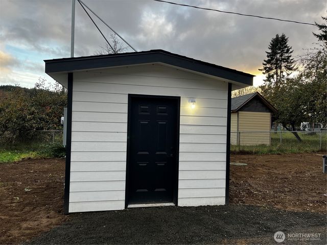 30 Porter Creek Road, Elma, WA 98541