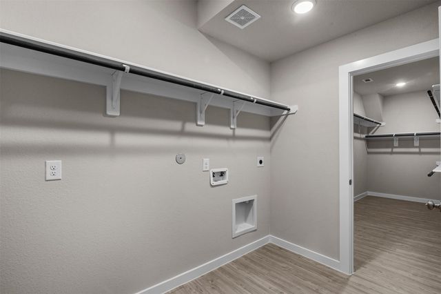 8531 Oceanmist Cove Drive, Cypress, TX 77433