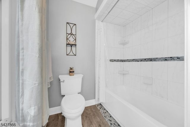 68 Hampton Ct, Hillsborough Twp., NJ 08844