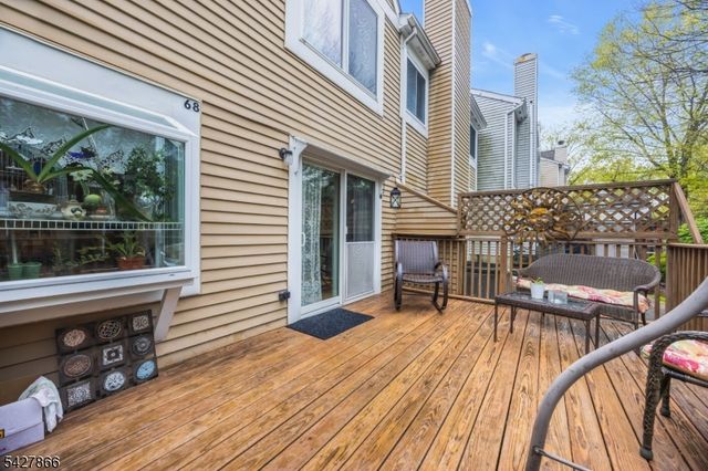 68 Hampton Ct, Hillsborough Twp., NJ 08844