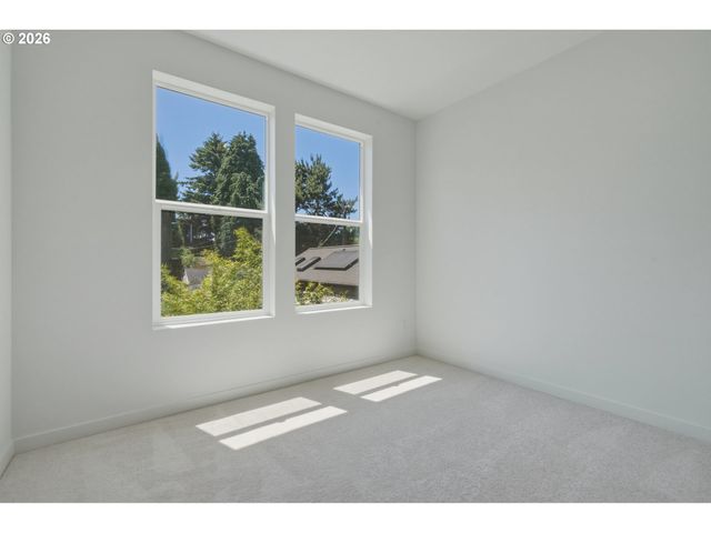 6181 N Albina Ave 5, Portland, OR 97217