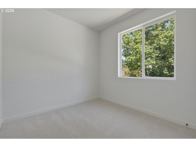 6181 N Albina Ave 5, Portland, OR 97217