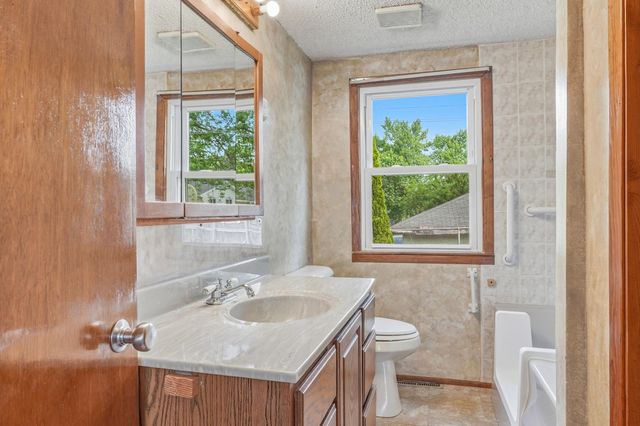 5011 Monroe Street NE, Columbia Heights, MN 55421