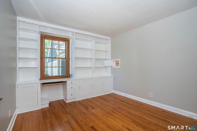 28 Whiting Lane, West Hartford, CT 06119